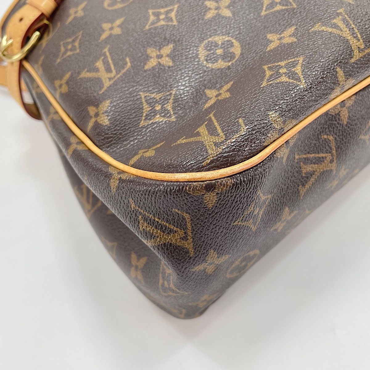 Louis Vuitton Shoulder Bag Batignolles Oriental — view 8