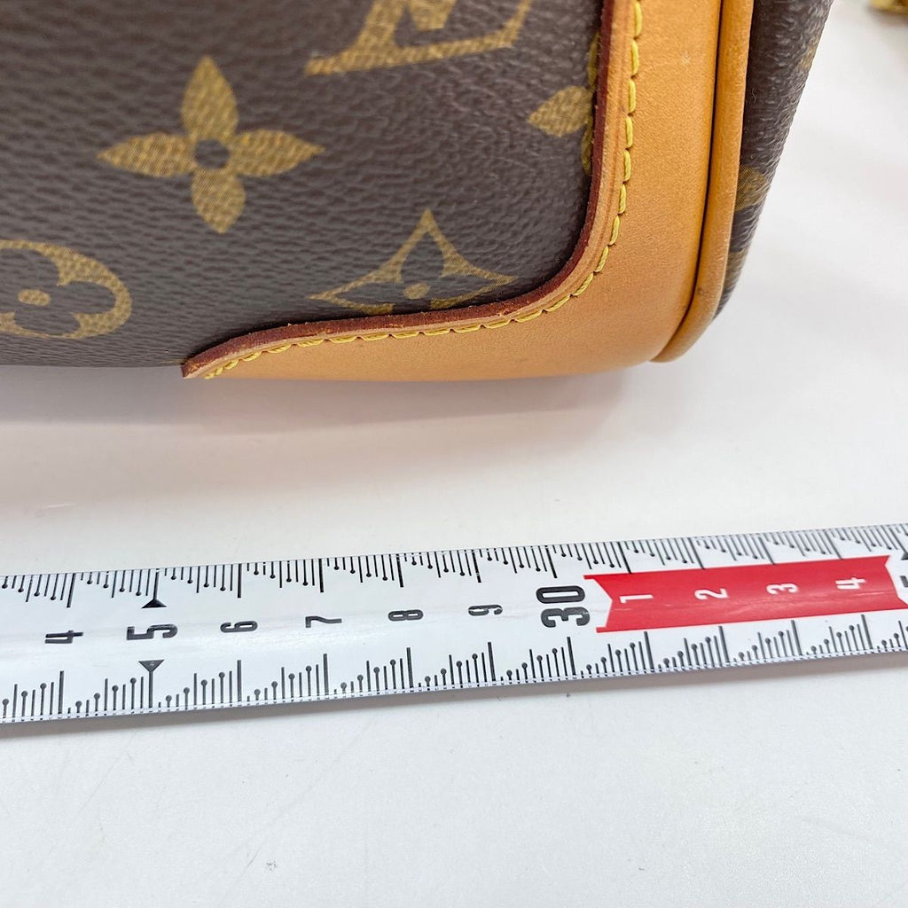 Louis Vuitton Handbag Retiro — view 4