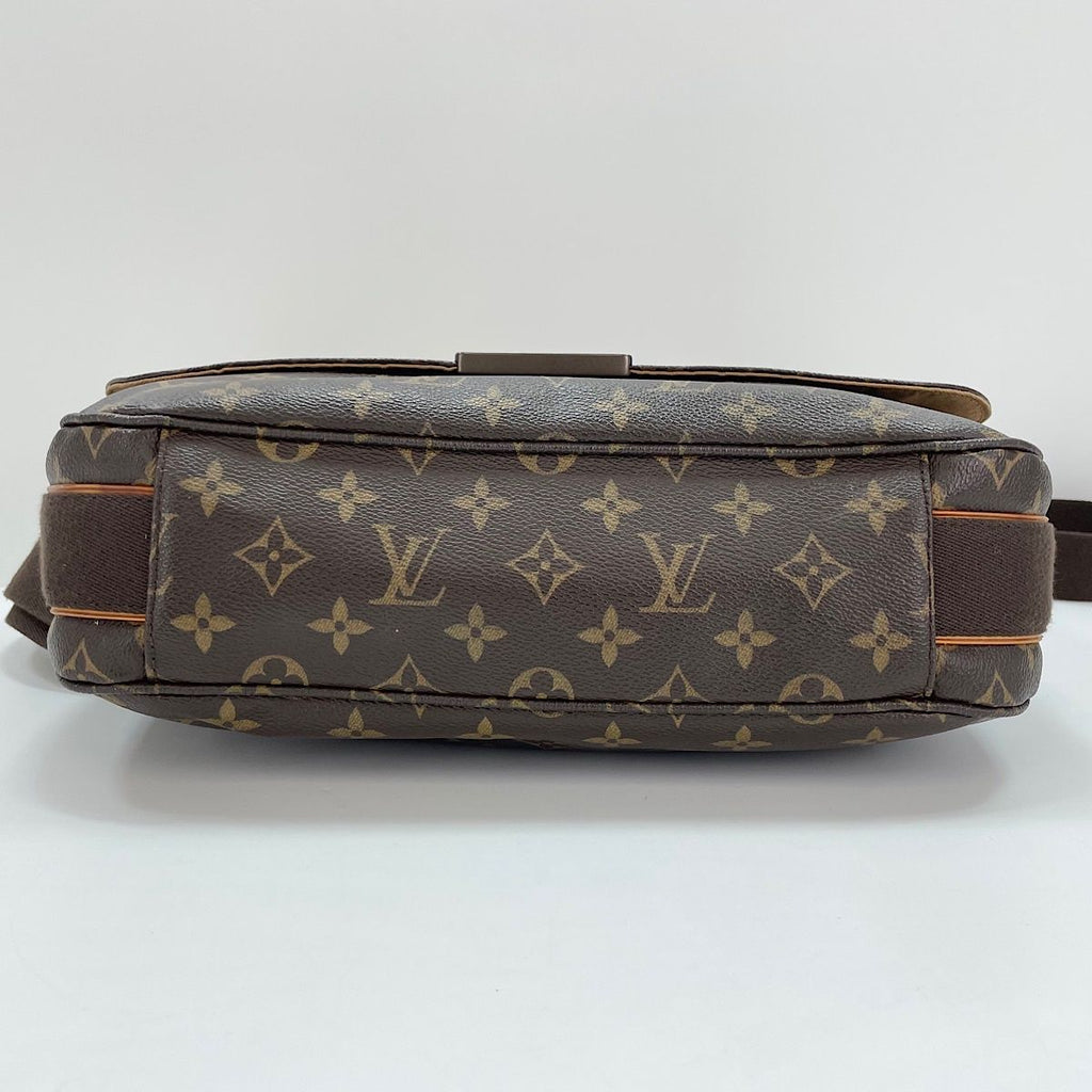 Louis Vuitton Messenger Bag Bob le MM — view 7