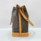 Louis Vuitton Shoulder Bag — view 6