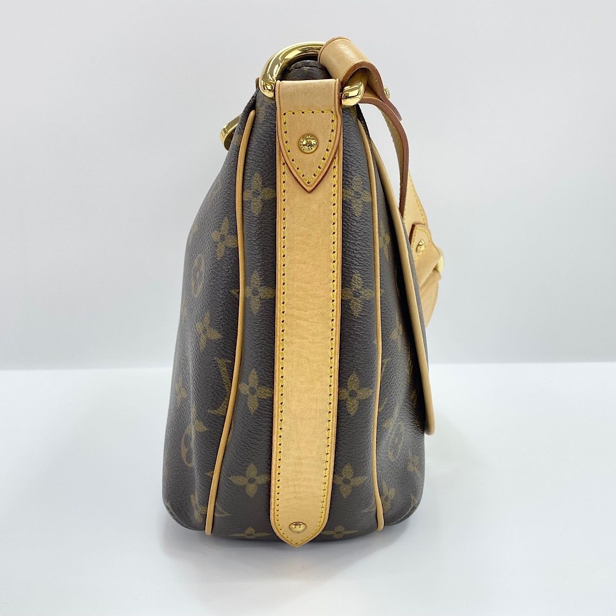 Louis Vuitton Shoulder Bag Thuraya PM — view 5