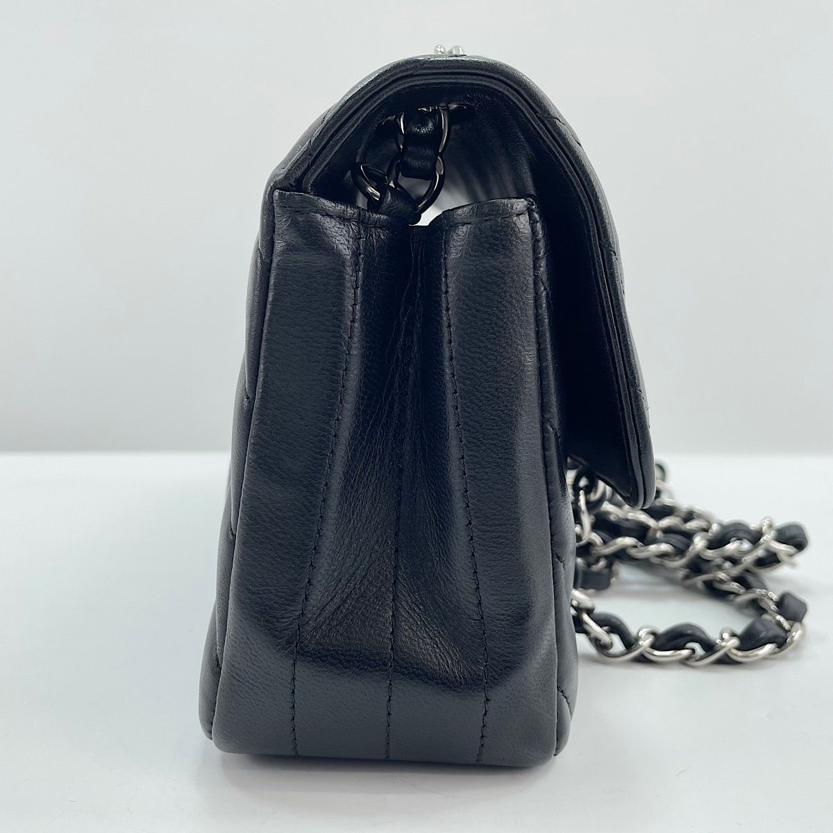 Chanel Shoulder Bag Black — view 6