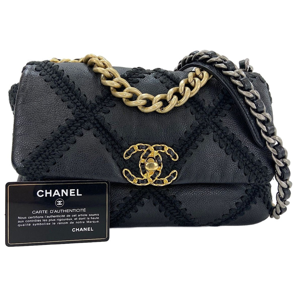 Chanel Handbag 19 Black