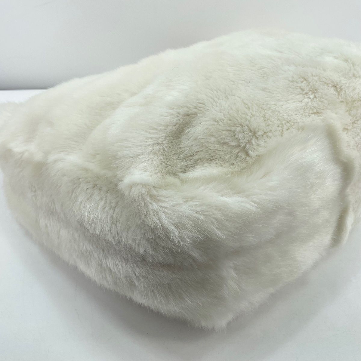 Gucci Shoulder Bag White — view 8