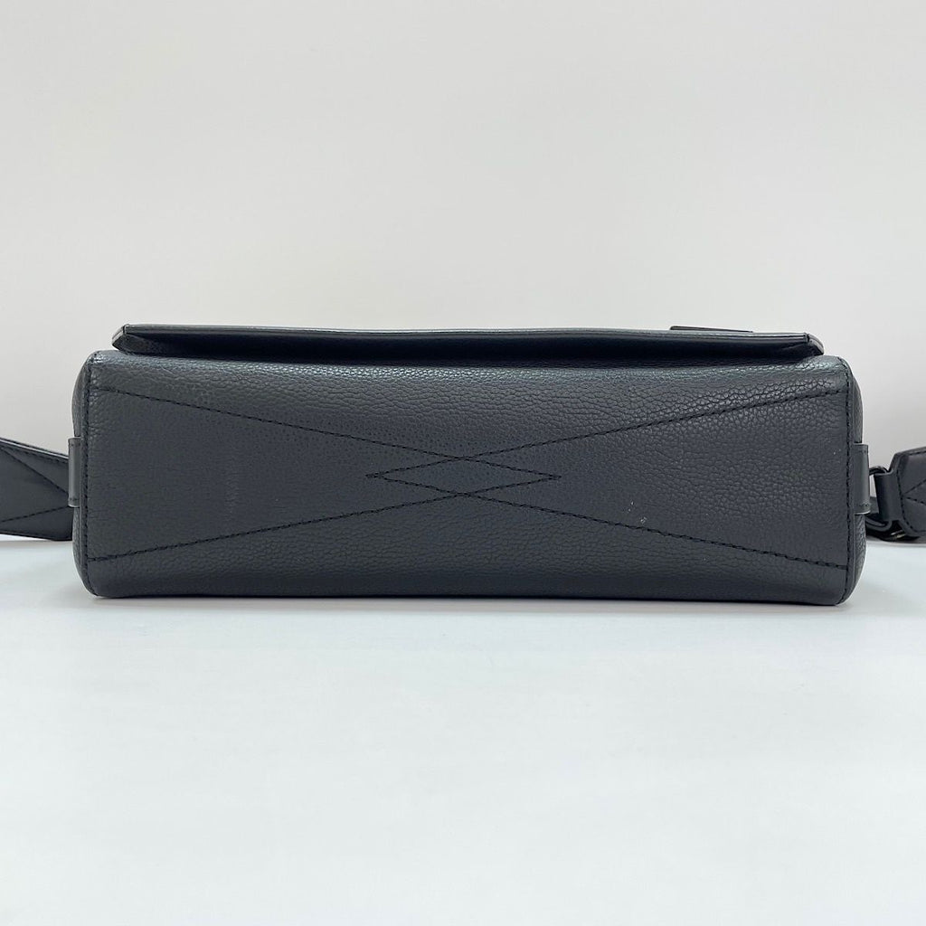 Louis Vuitton Shoulder Bag Takeoff Messenger — view 7
