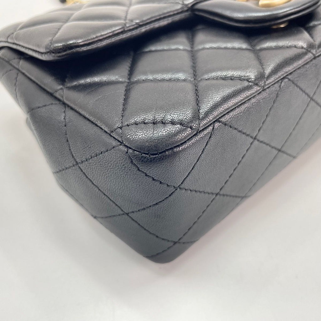 Chanel Shoulder Bag Mini Quilted — view 8