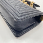Chanel Shoulder Bag Boy Small — view 7