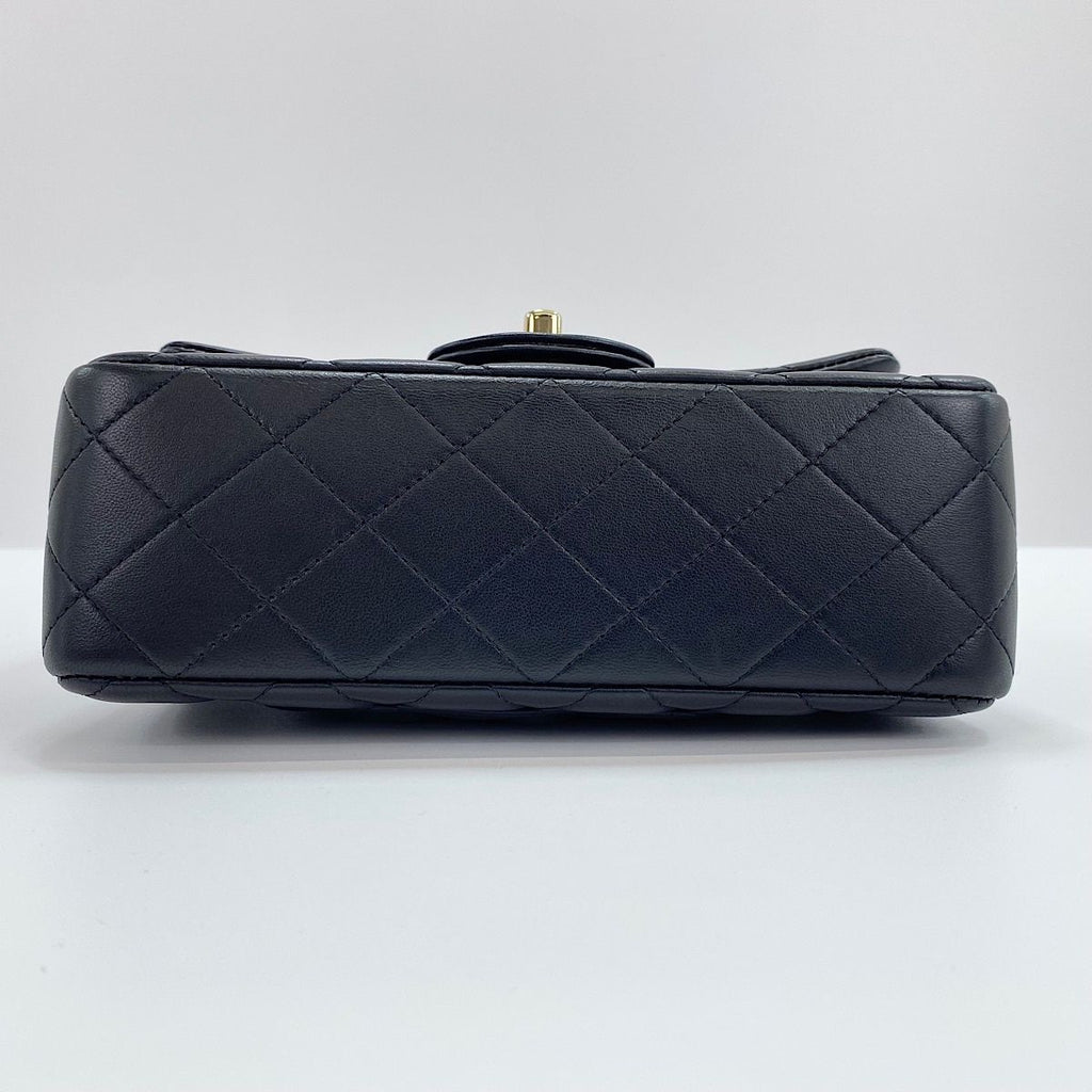 Chanel Shoulder Bag Mini Quilted — view 7