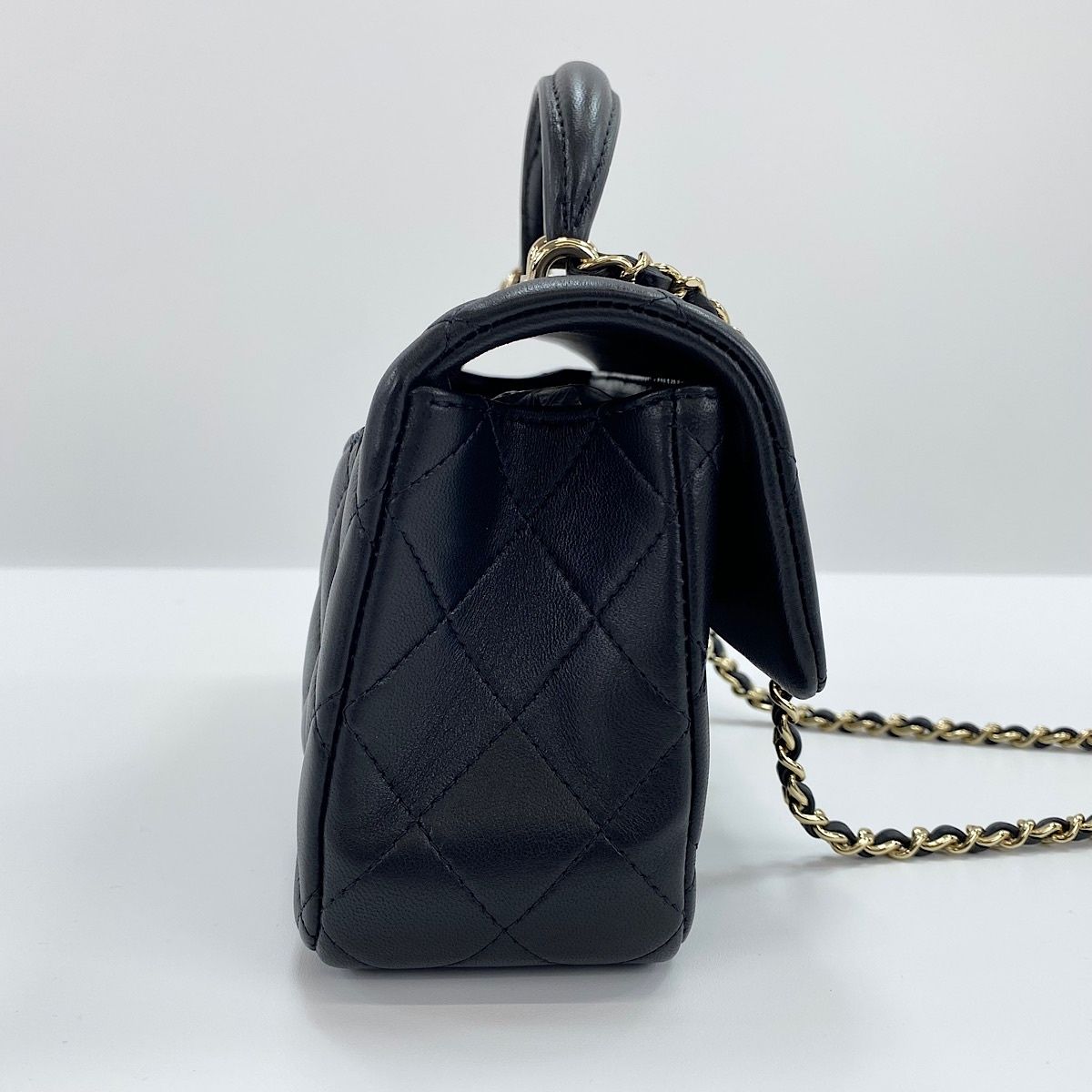 Chanel Shoulder Bag Mini Quilted — view 6