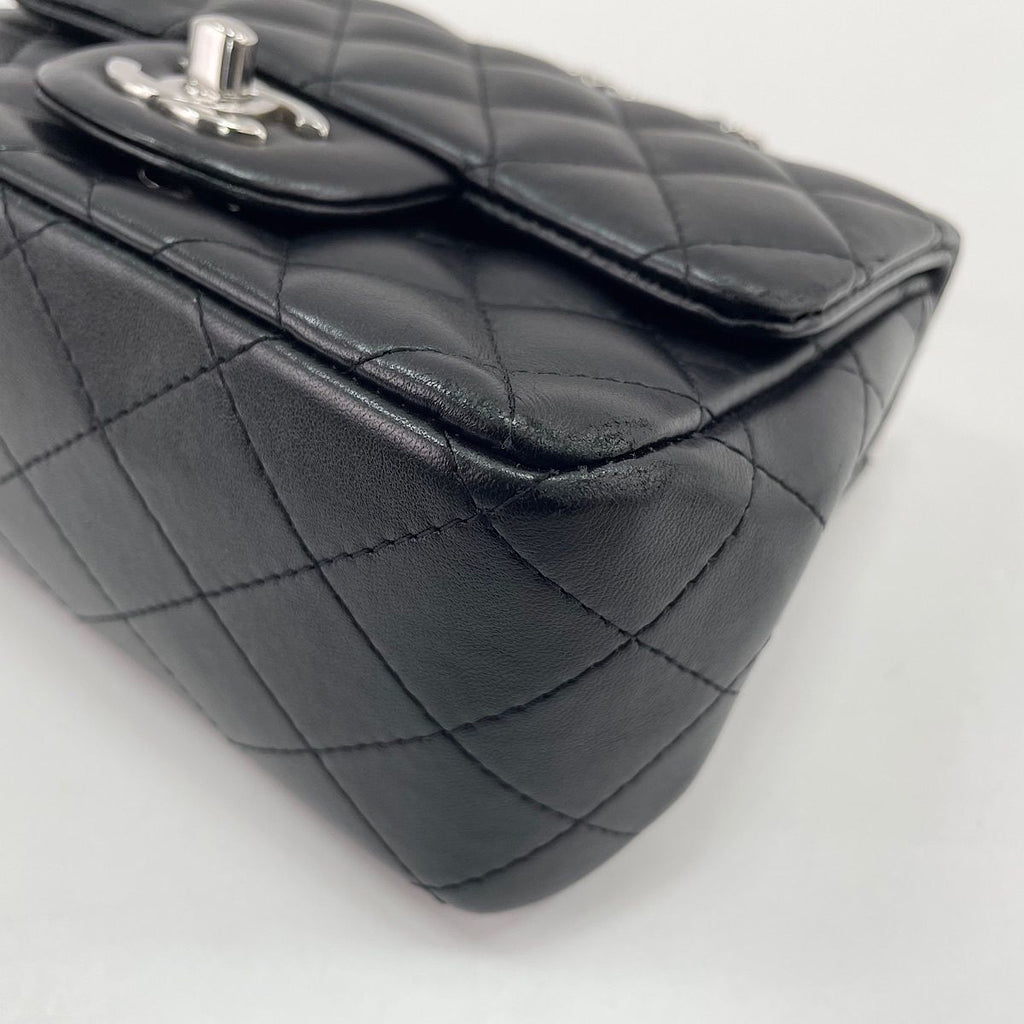 Chanel Shoulder Bag Mini Quilted — view 9