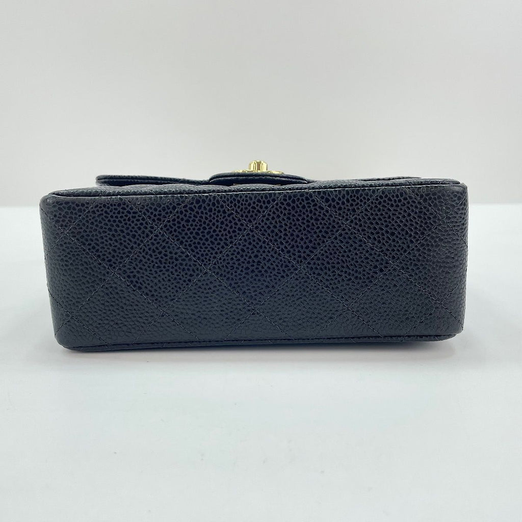 Chanel Shoulder Bag Mini Quilted — view 7