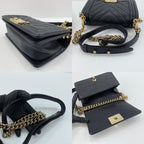 Chanel Shoulder Bag Boy Small — view 9