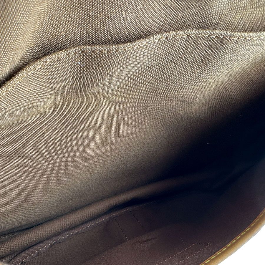 Louis Vuitton Shoulder Bag Saumur 35 — view 5