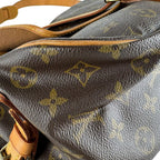 Louis Vuitton Shoulder Bag Saumur 35 — view 9