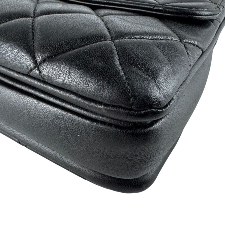 Chanel Shoulder Bag Black — view 9