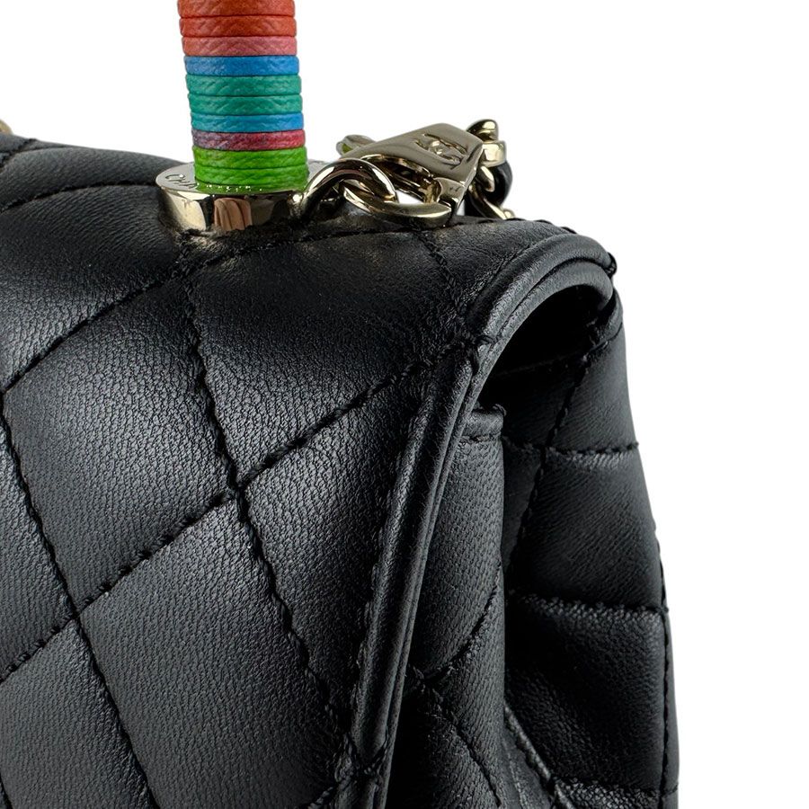 Chanel Shoulder Bag Coco Handle — view 7