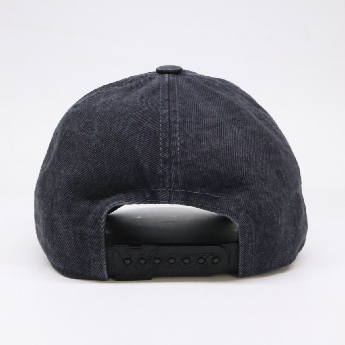 Louis Vuitton Denim Washed Cap — view 4