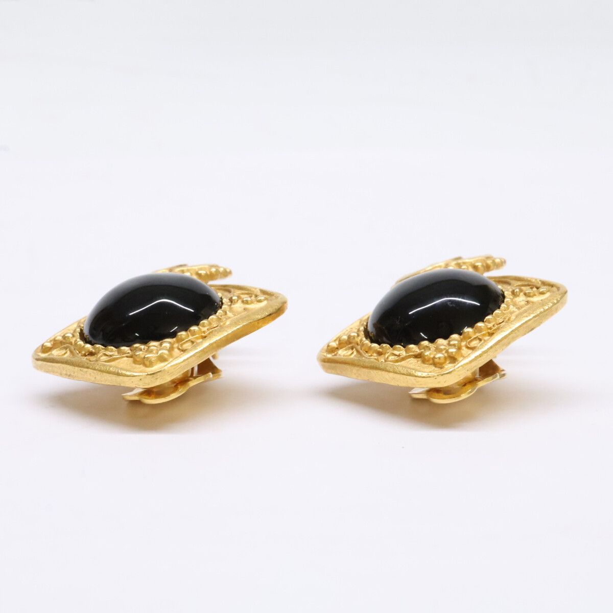 Chanel CC Logo Black Stone Earring — view 5