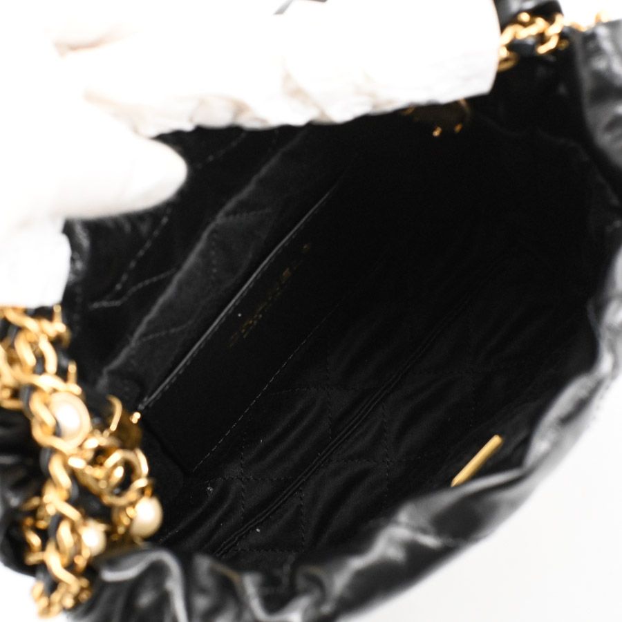 Chanel Shoulder Bag 22 Mini — view 4