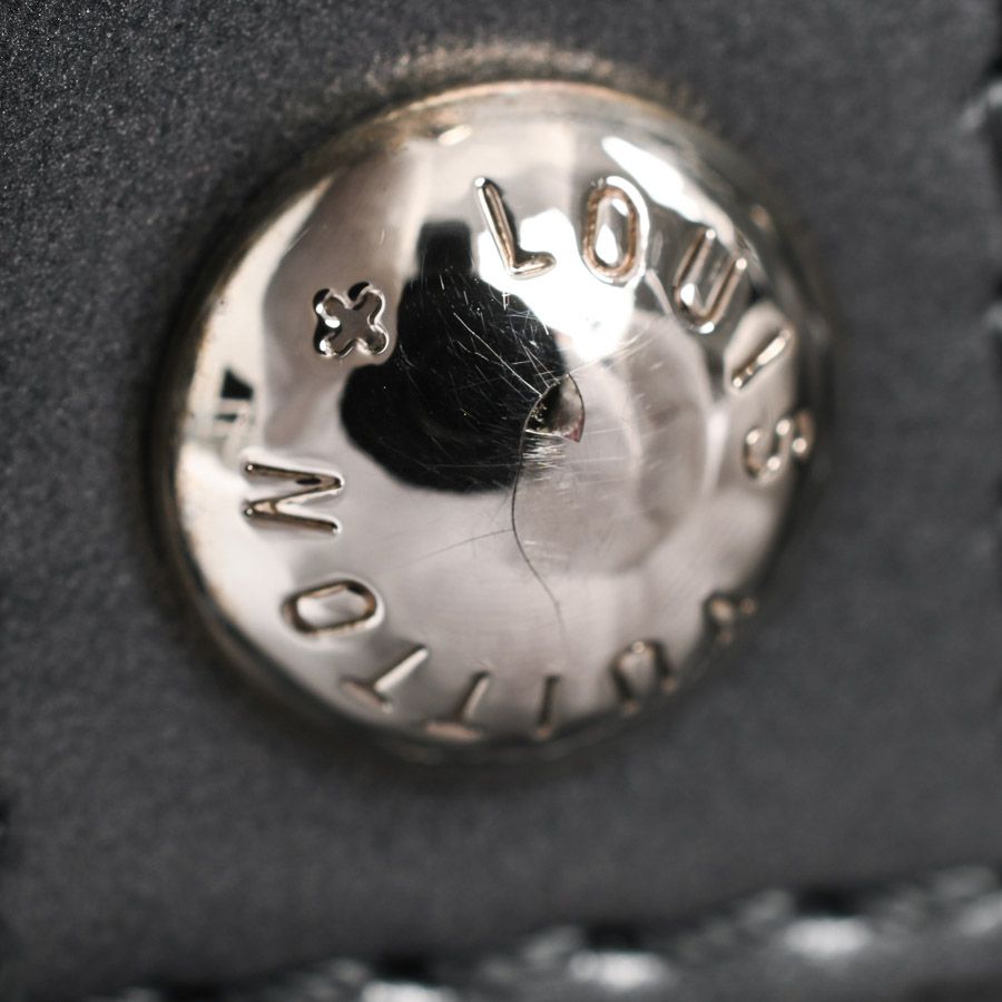 Louis Vuitton Handbag Alma BB — view 9