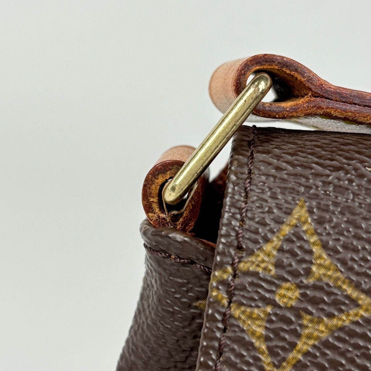 Louis Vuitton Musette Salsa Short Shoulder Bag Monogram Brown — view 4
