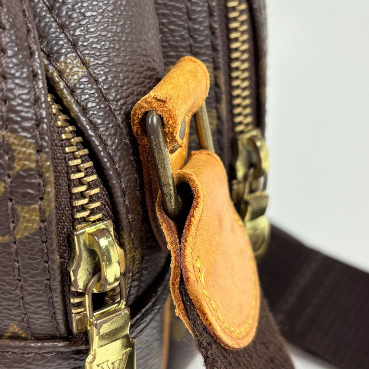 Louis Vuitton Reporter PM Shoulder Bag Monogram Brown — view 5