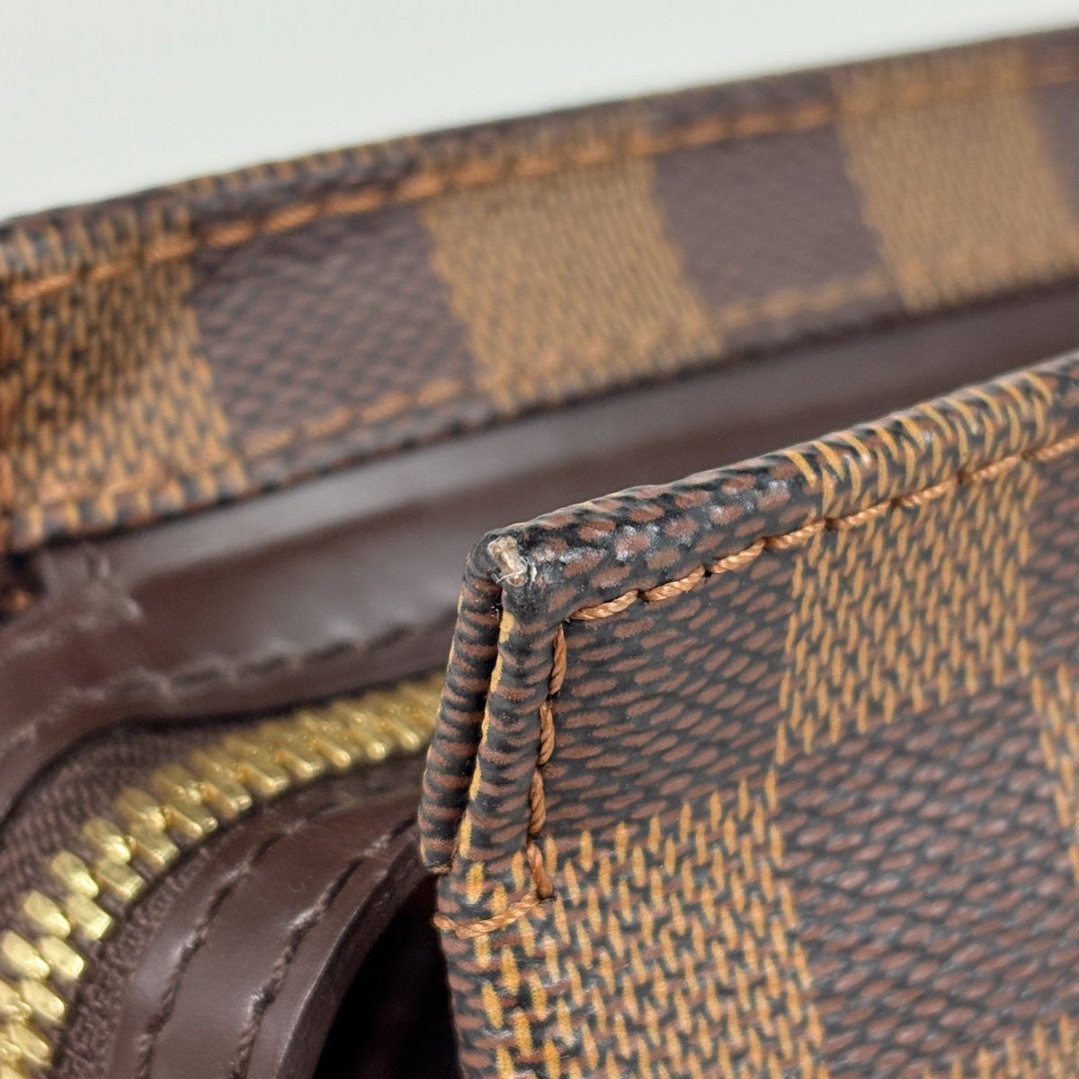 Louis Vuitton Chelsea Tote Shoulder Bag Damier Brown — view 5