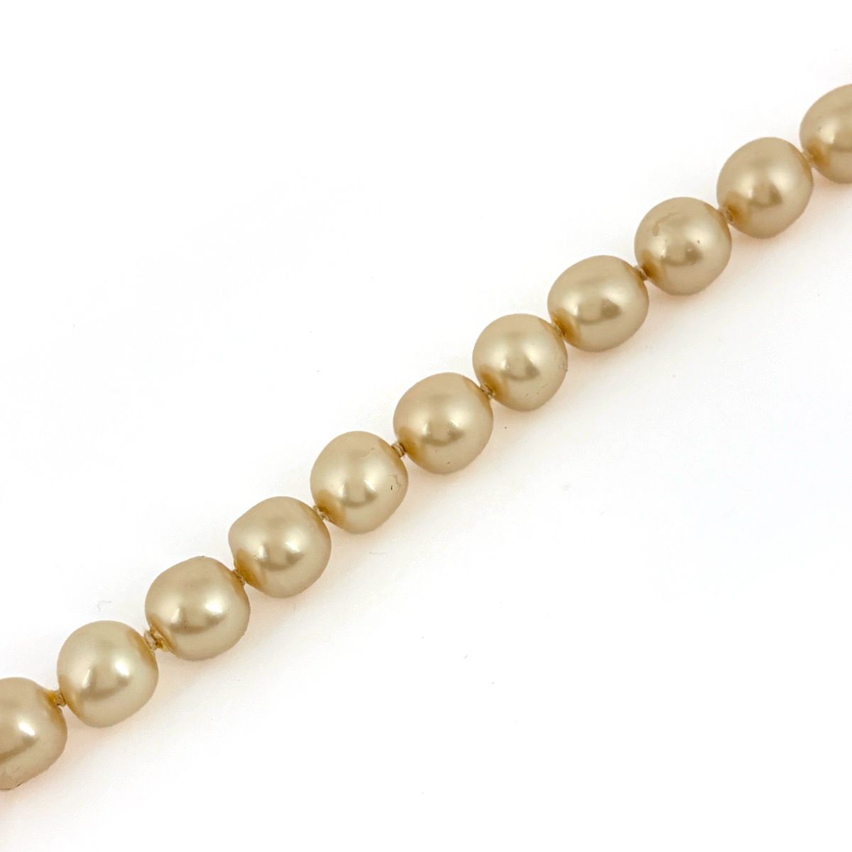 Chanel CC Logo Faux Pearl Necklace CC Mark Turnlock White Gold — view 2