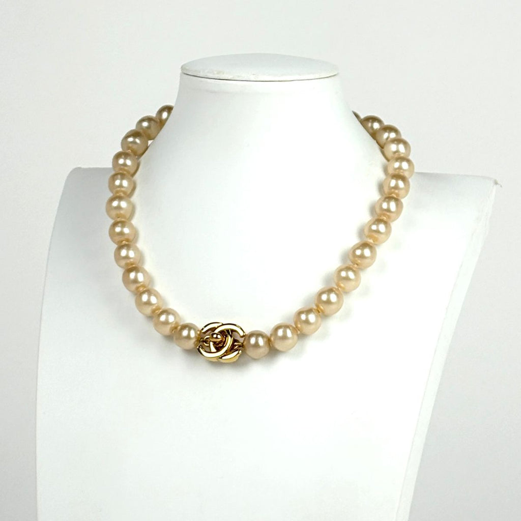 Chanel CC Logo Faux Pearl Necklace CC Mark Turnlock White Gold — view 7
