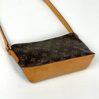 Louis Vuitton Trotteur Pochette Monogram Brown Shoulder — view 2