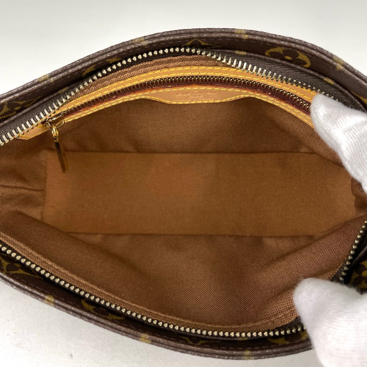 Louis Vuitton Trotteur Pochette Monogram Brown Shoulder — view 8