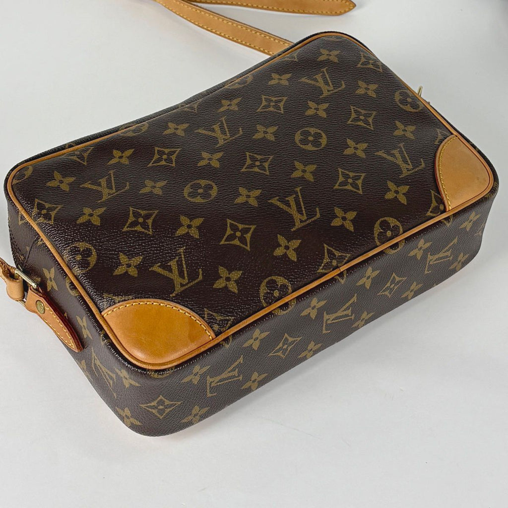 Louis Vuitton Trocadero 27 Shoulder Bag Monogram Brown — view 2