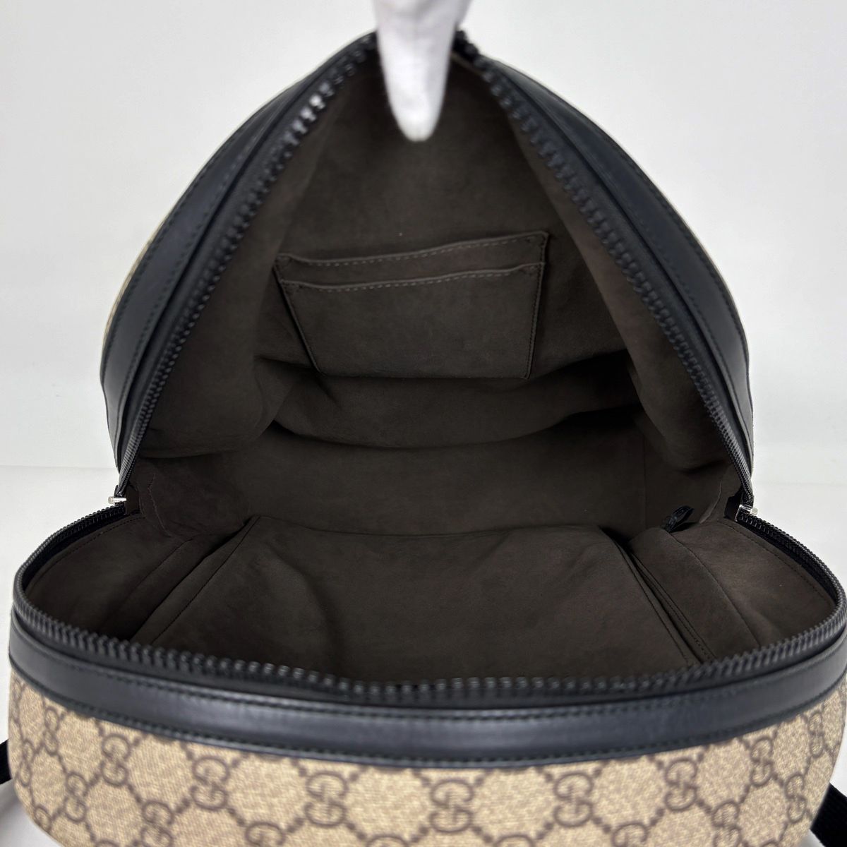 Gucci GG Pattern Backpack Beige Black — view 8