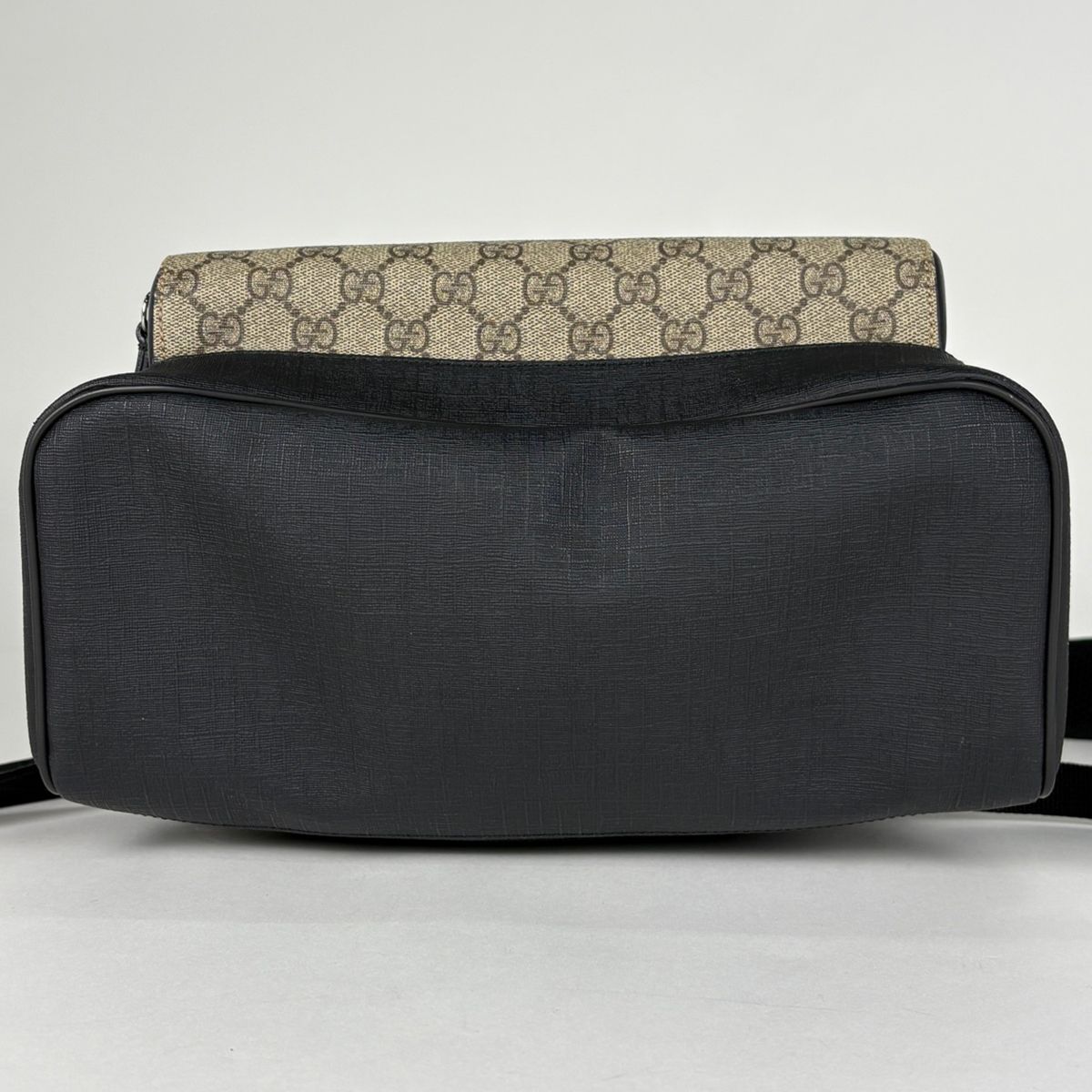 Gucci GG Pattern Backpack Beige Black — view 3