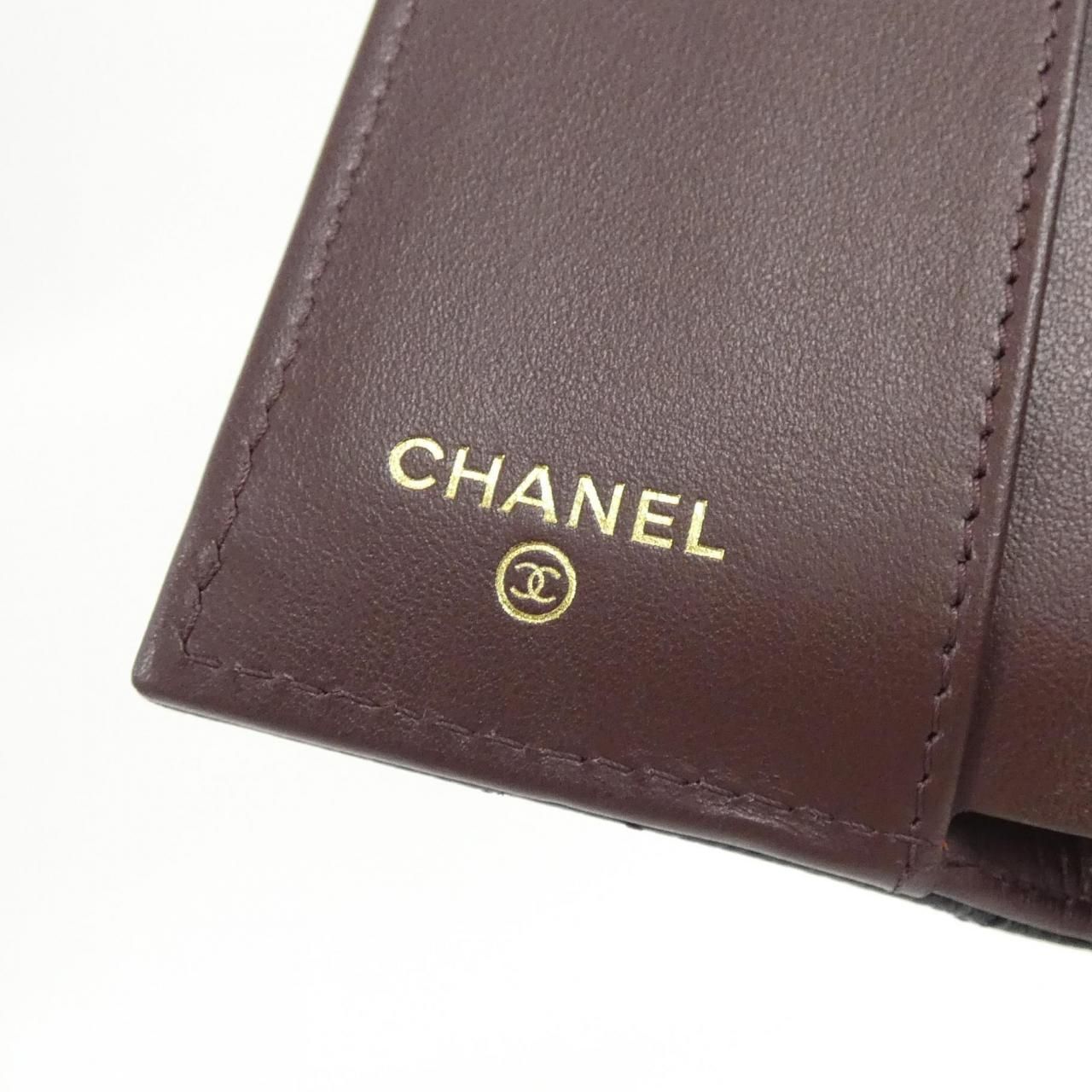 Chanel Timeless Classic Line Wallet — view 7