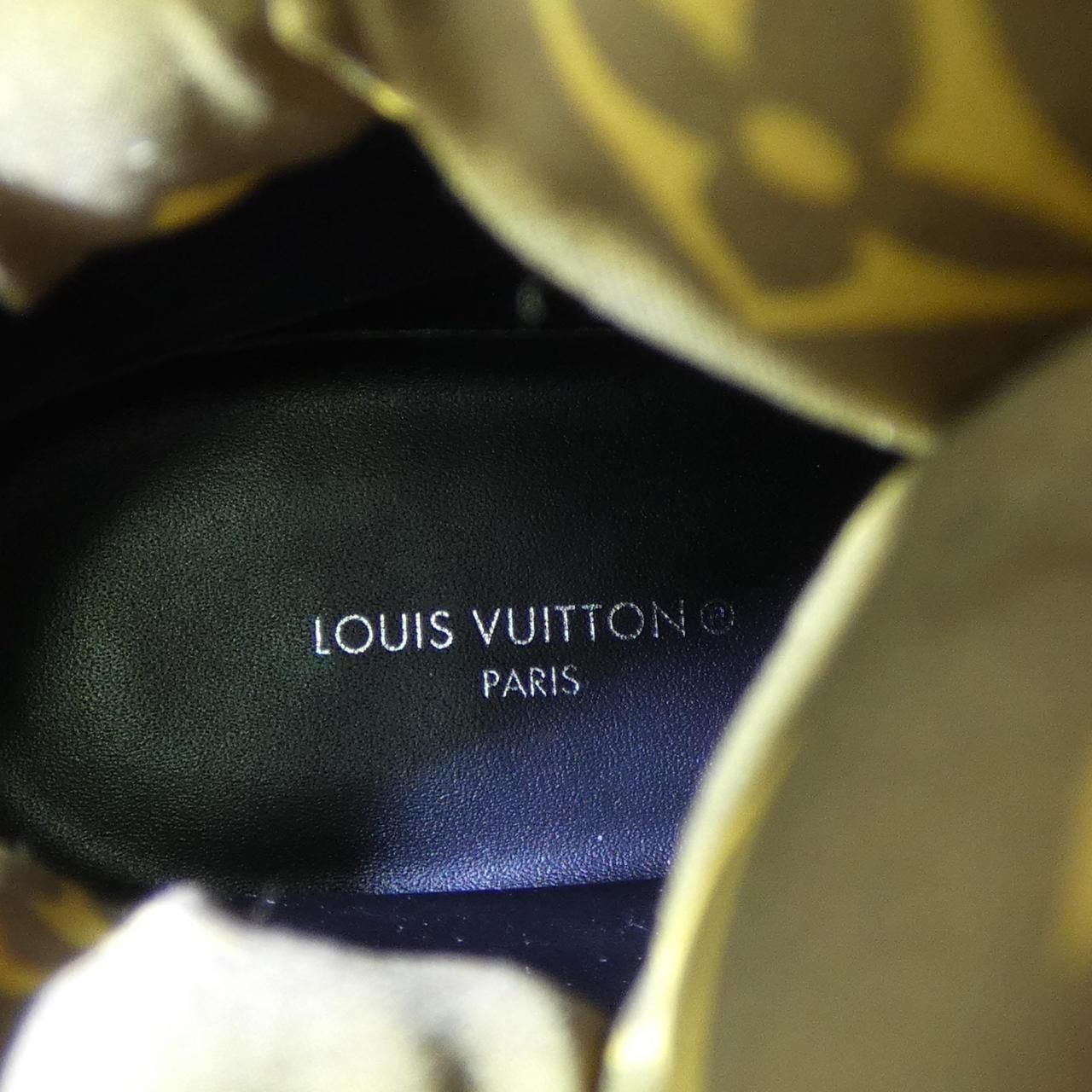Louis Vuitton LV Boble Line Boots — view 6