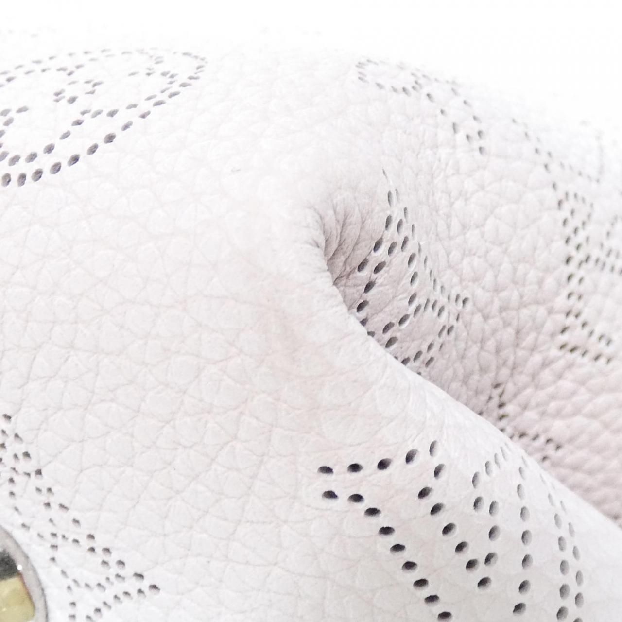 Louis Vuitton Mahina Bella Shoulder — view 2