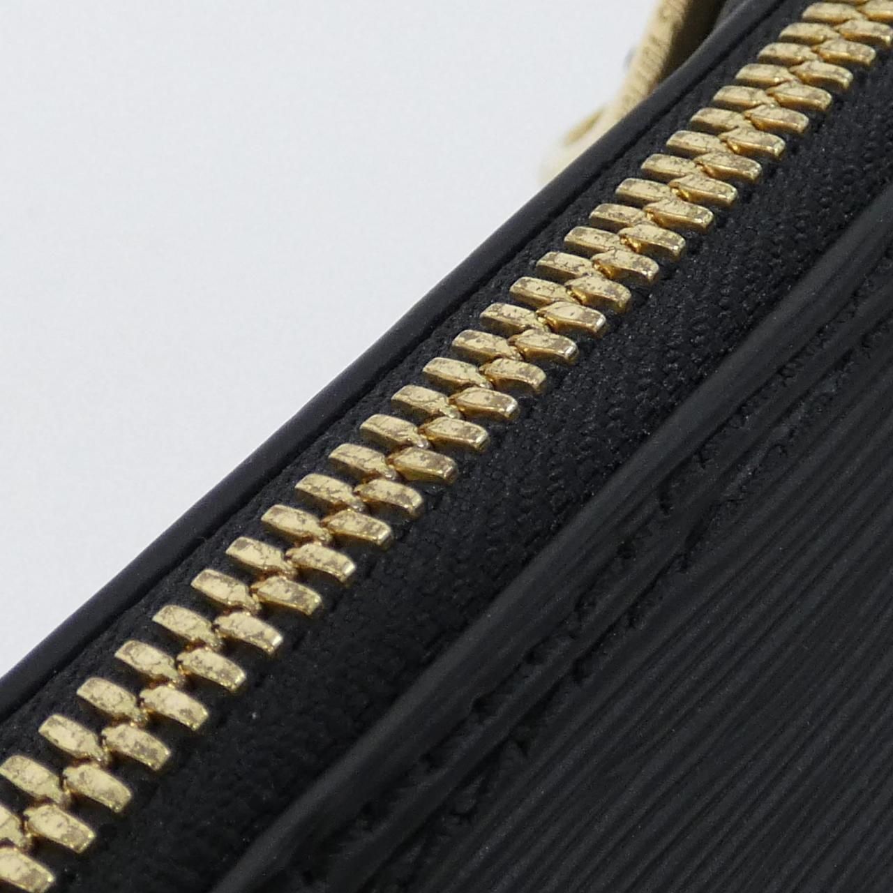 Louis Vuitton Epi Alma BB — view 6