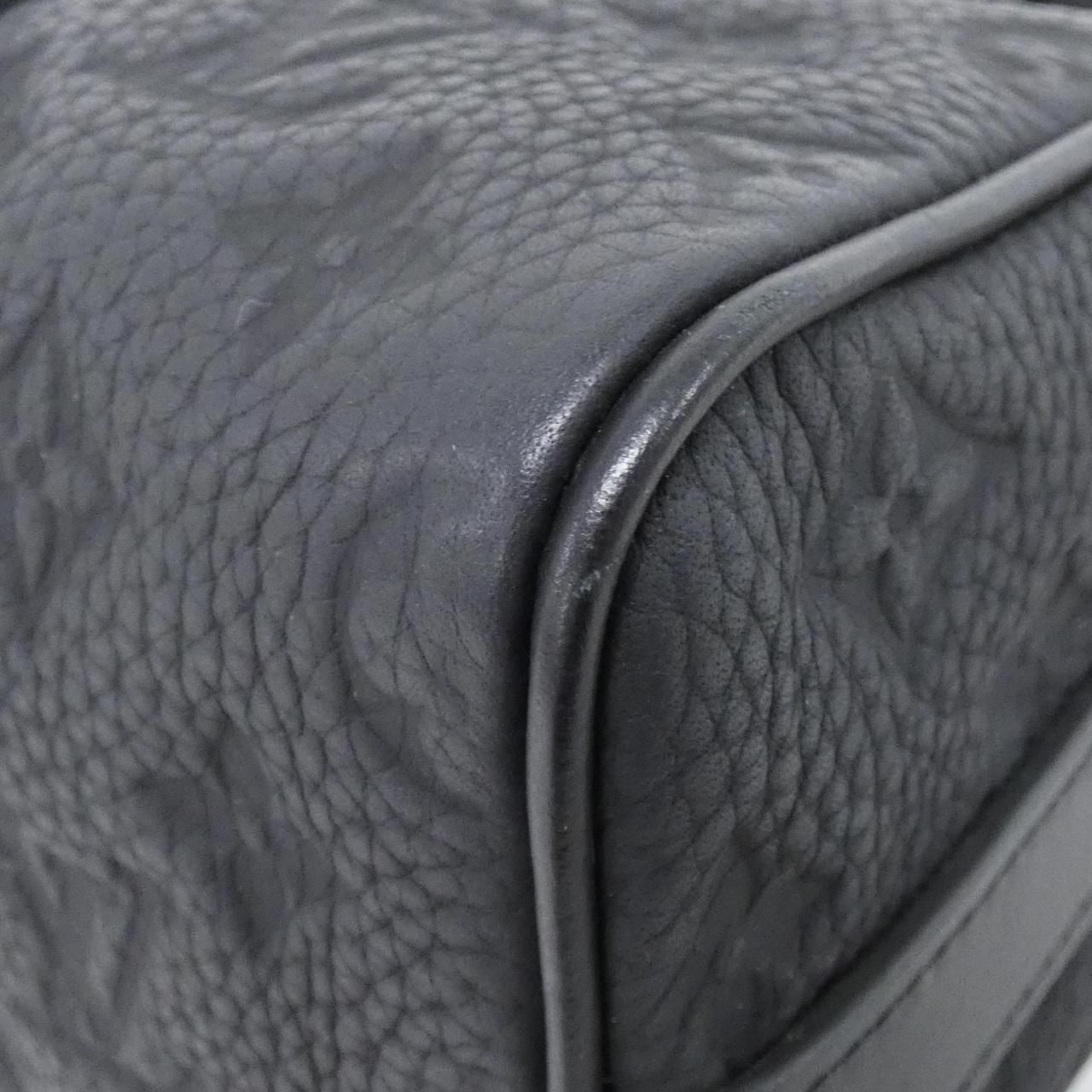Louis Vuitton Taurillon Monogram Keepall Bandouliere 25 cm Boston — view 2