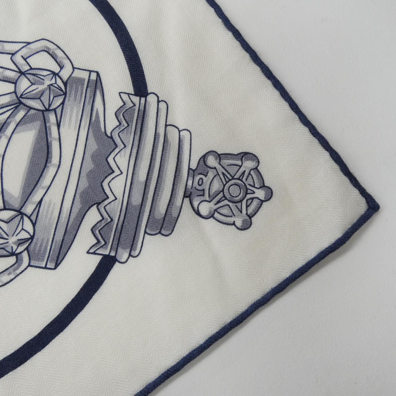 Hermes Chorus Stellarum Carre Shawl Scarf — view 2