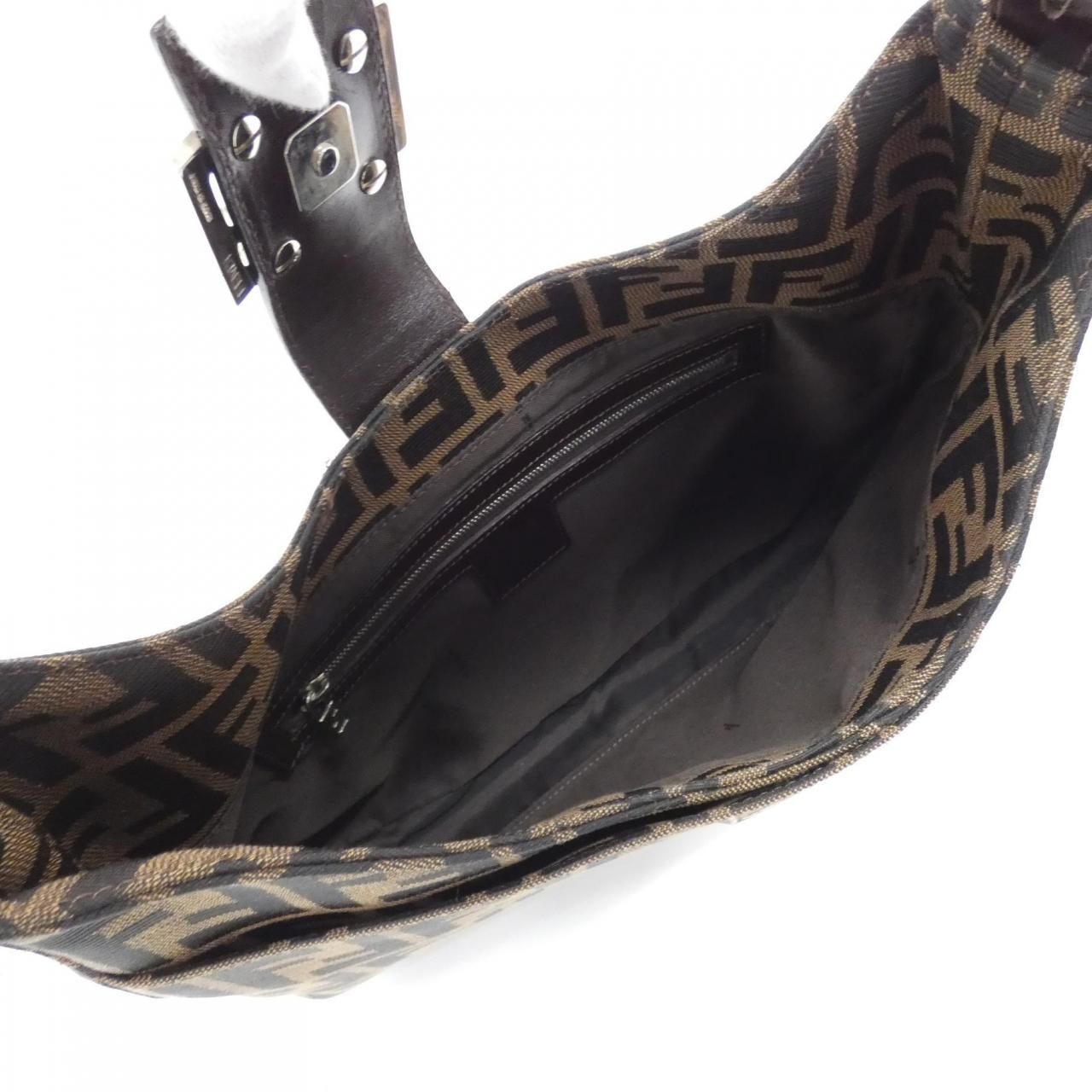 Fendi Vintage Shoulder — view 9