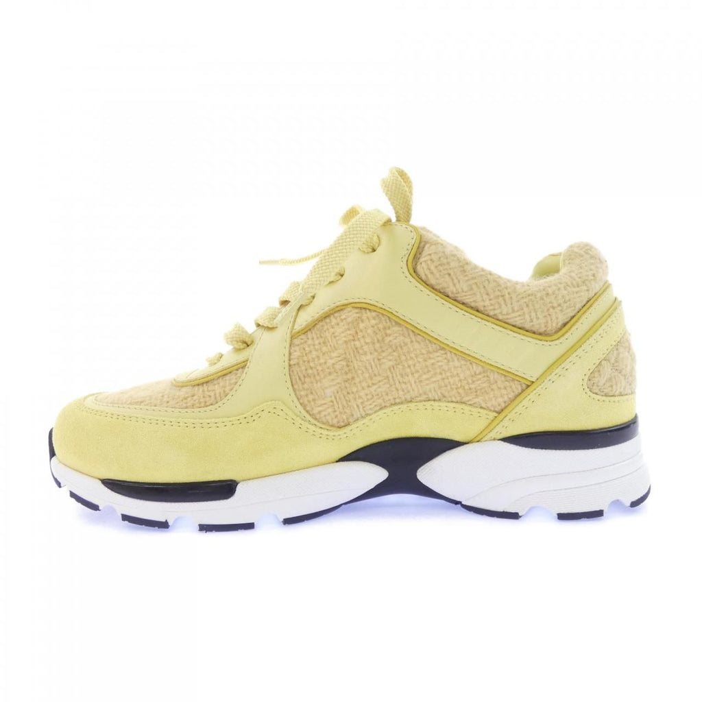 Chanel Sneakers Yellow — view 2