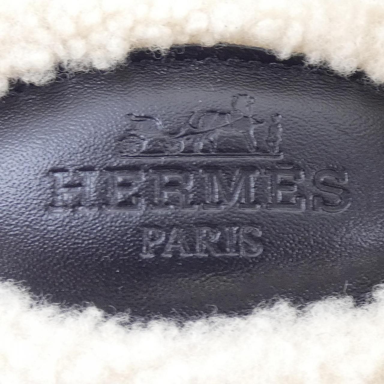 Hermes Oz Kelly Buckle Sandals — view 6