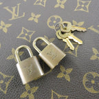 Louis Vuitton Monogram Alize 24 Earl Boston — view 3