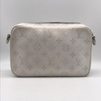Louis Vuitton Taigarama Alpha Messenger Shoulder Bag Price Negotiation Welcome — view 2
