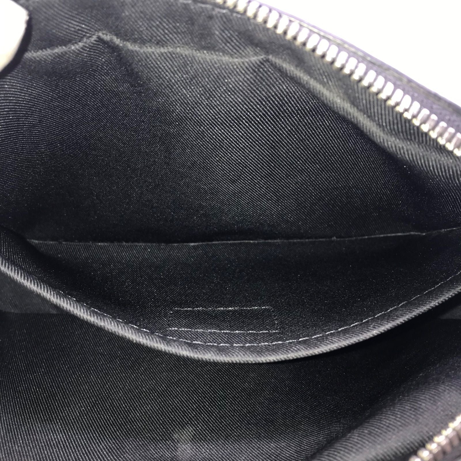 Louis Vuitton Taigarama Alpha Messenger Shoulder Bag Price Negotiation Welcome — view 6