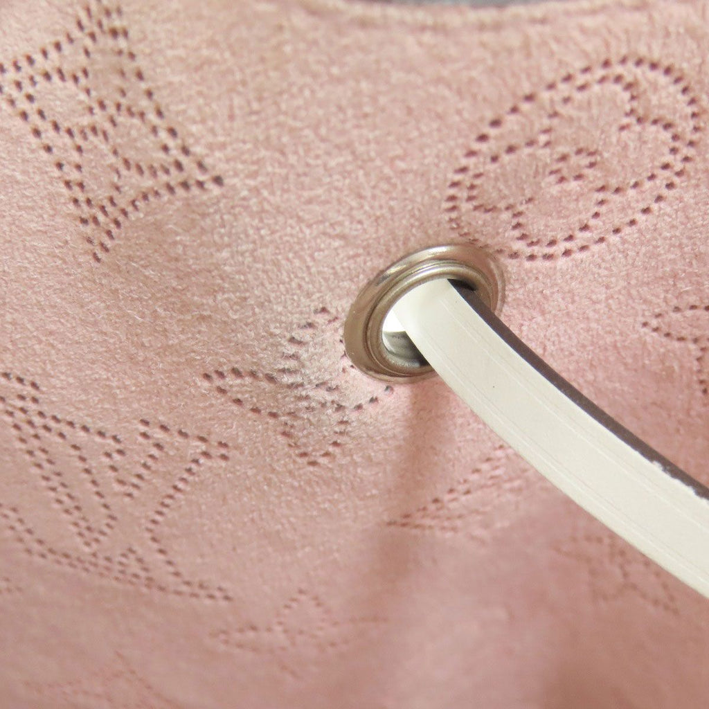 Louis Vuitton Mulia Handbag Mahina Leather — view 9
