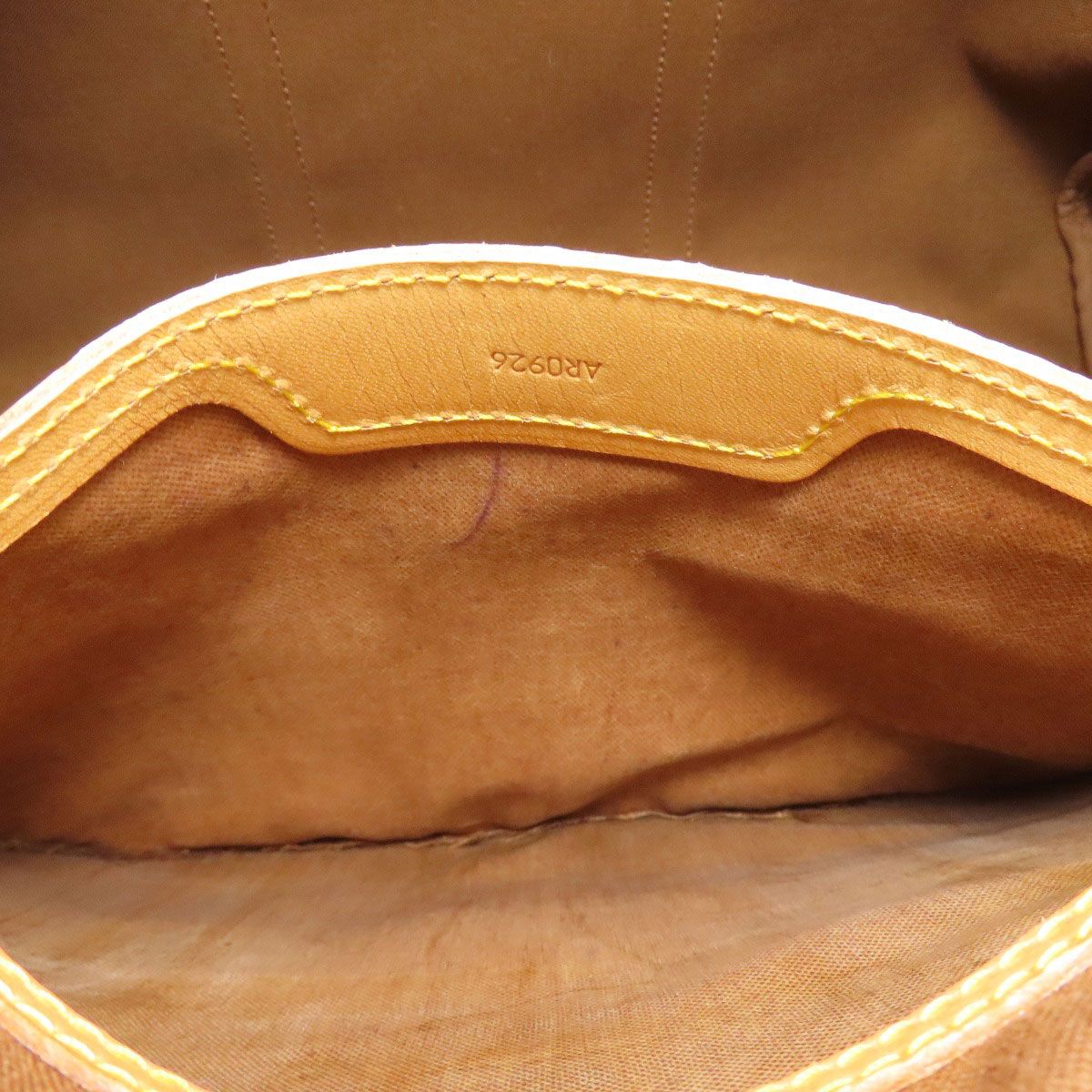 Louis Vuitton Tote Monogram Canvas — view 7