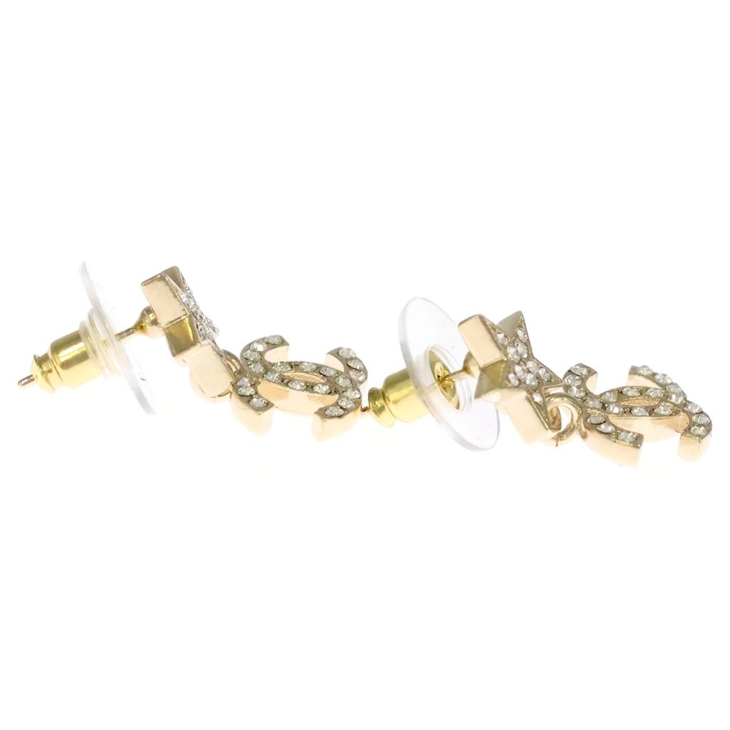 Chanel CC Logo Star Rhinestone Earrings Gold — view 3