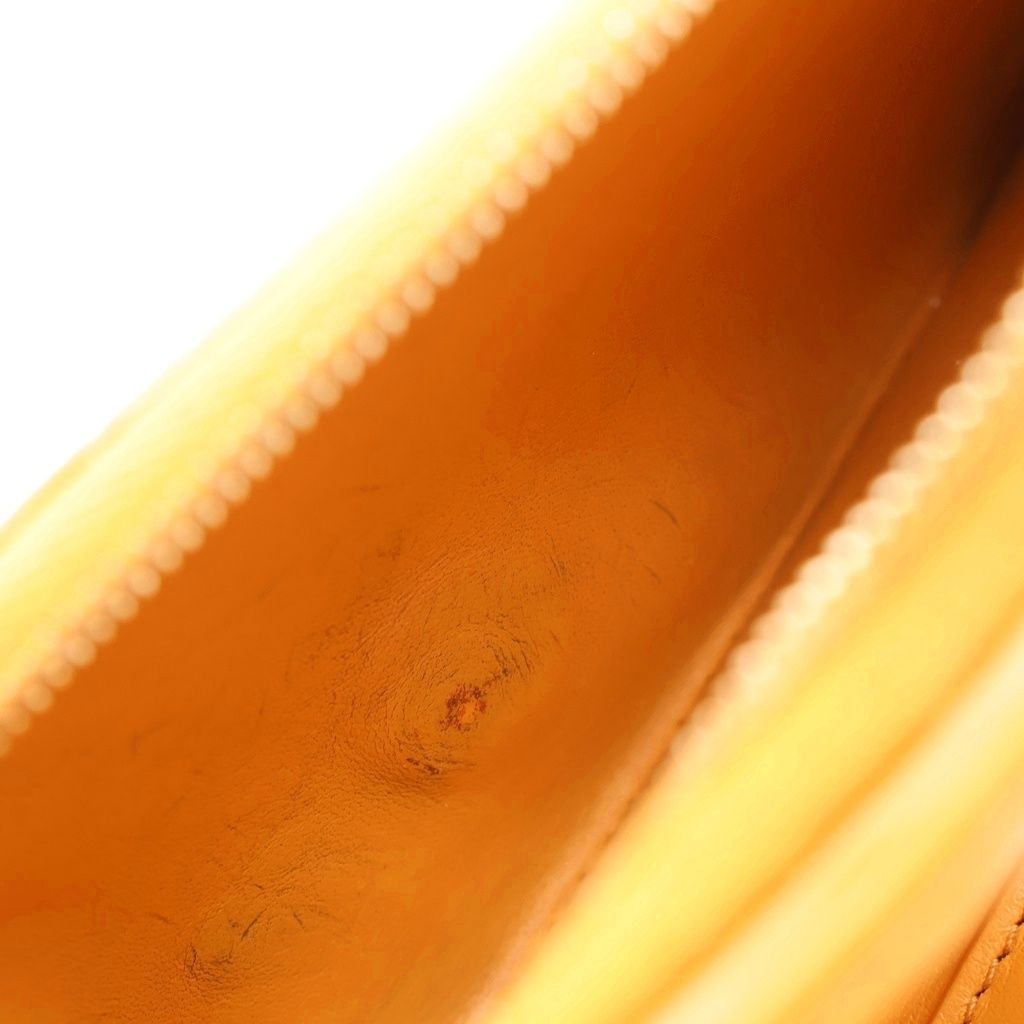 Louis Vuitton Portefeuille Capucines Compact Wallet Trifold Leather Saffron — view 6